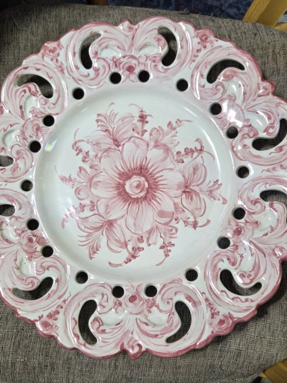 Vintage Vestal Alcobaca Portugal Pink Floral Reticulated Plate Charger 13" #965